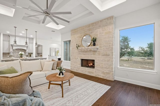 112 ROLLING VIEW DR, Boerne, TX 78006
