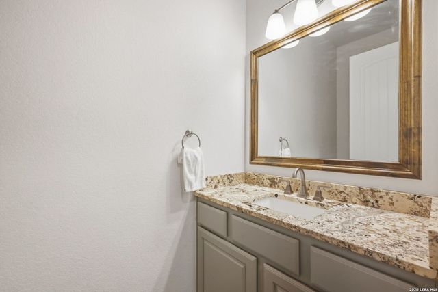 112 ROLLING VIEW DR, Boerne, TX 78006