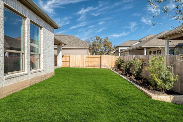 309 Langhorne BND, Liberty Hill, TX 78642