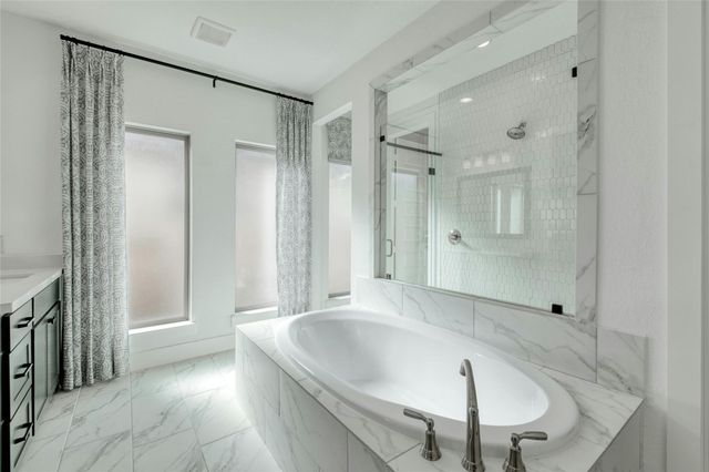 309 Langhorne BND, Liberty Hill, TX 78642