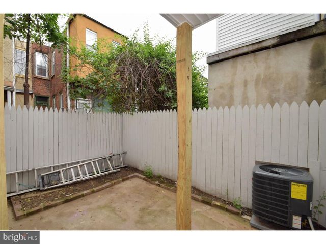 1812 WATERLOO ST, Philadelphia, PA 19122