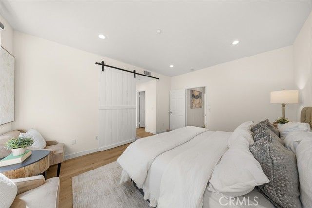 1906 Timberwood, Irvine, CA 92620