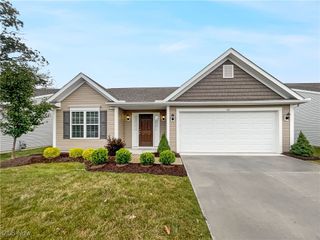 167 Prestwyck Lane, Elyria, OH 44035