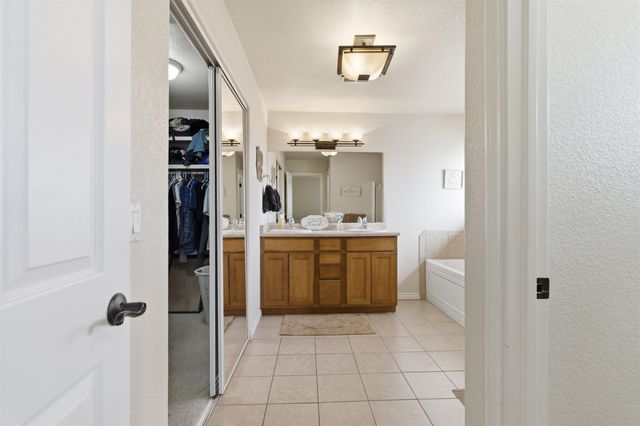 934 Cliffrose Avenue, Fruita, CO 81521