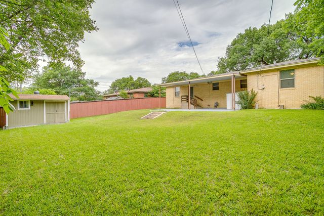 4952 Stadium Drive, Fort Worth, TX 76133
