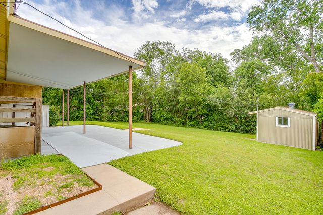 4952 Stadium Drive, Fort Worth, TX 76133
