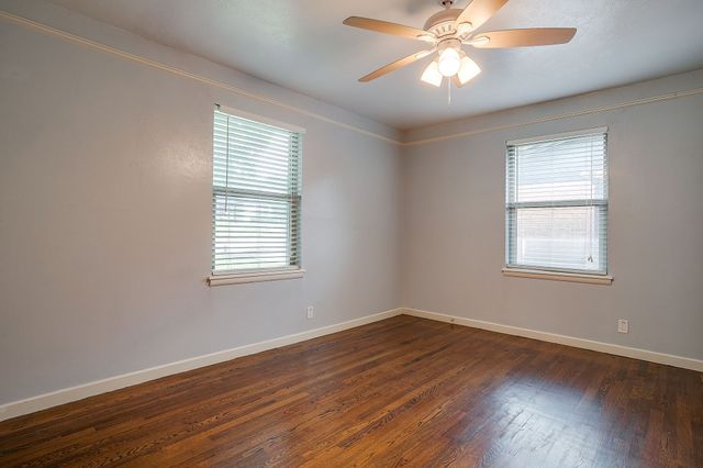 4952 Stadium Drive, Fort Worth, TX 76133