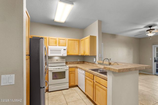 1500 E Pusch Wilderness Dr Unit 8102, Tucson, AZ 85737
