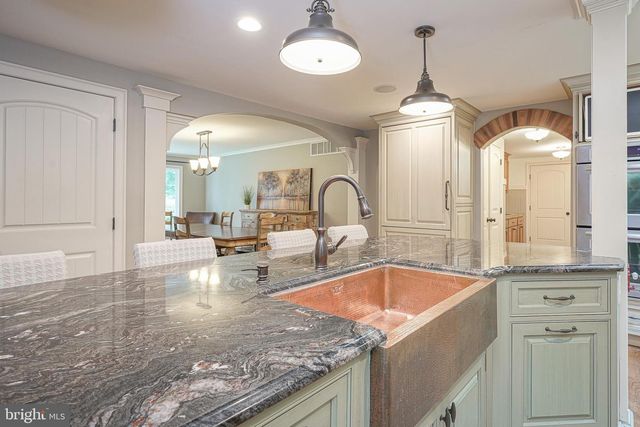 336 E CENTRAL AVE, Moorestown, NJ 08057