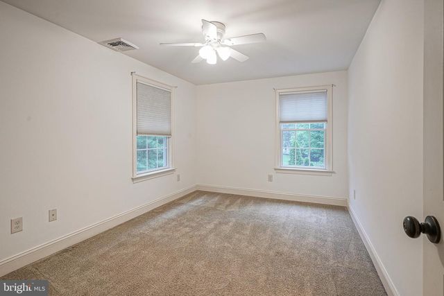336 E CENTRAL AVE, Moorestown, NJ 08057
