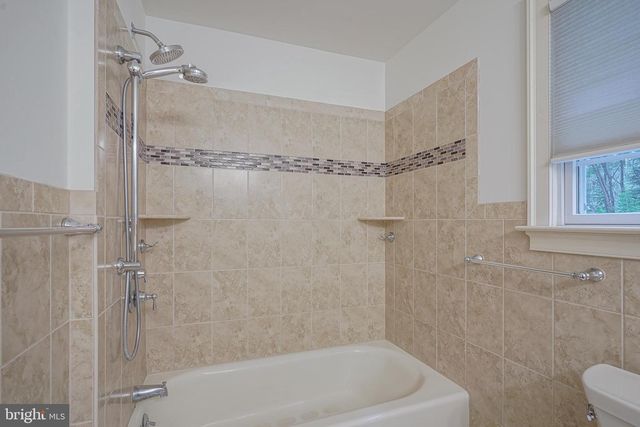 336 E CENTRAL AVE, Moorestown, NJ 08057