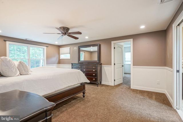 336 E CENTRAL AVE, Moorestown, NJ 08057