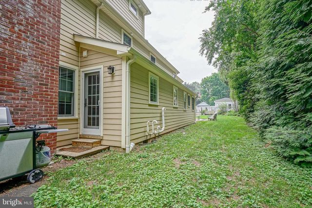 336 E CENTRAL AVE, Moorestown, NJ 08057