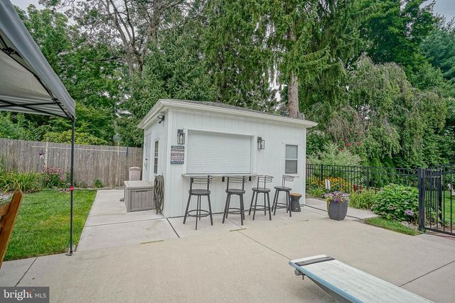 336 E CENTRAL AVE, Moorestown, NJ 08057