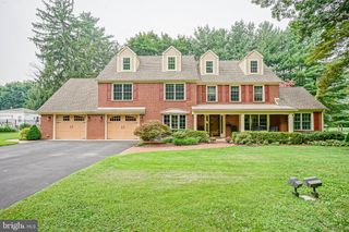 336 E CENTRAL AVE, Moorestown, NJ 08057