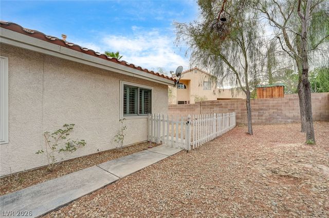 9616 Kinlock Court, Las Vegas, NV 89117