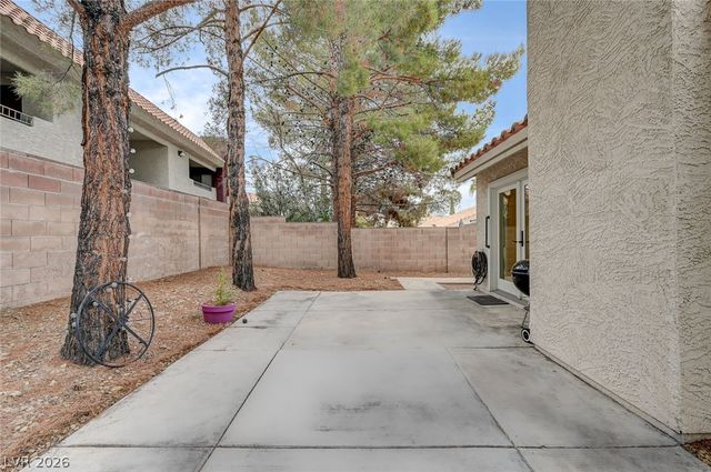 9616 Kinlock Court, Las Vegas, NV 89117