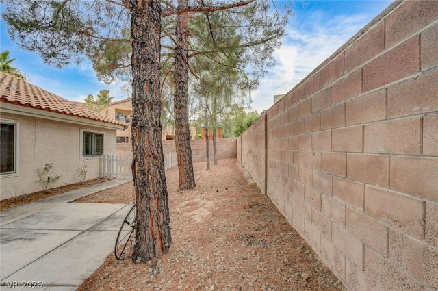 9616 Kinlock Court, Las Vegas, NV 89117