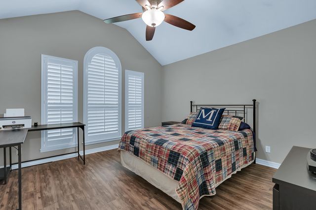 102 Remington Trl., Longview, TX 75604