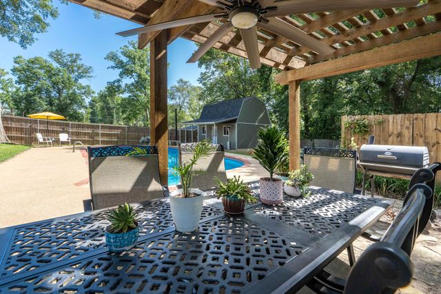 102 Remington Trl., Longview, TX 75604