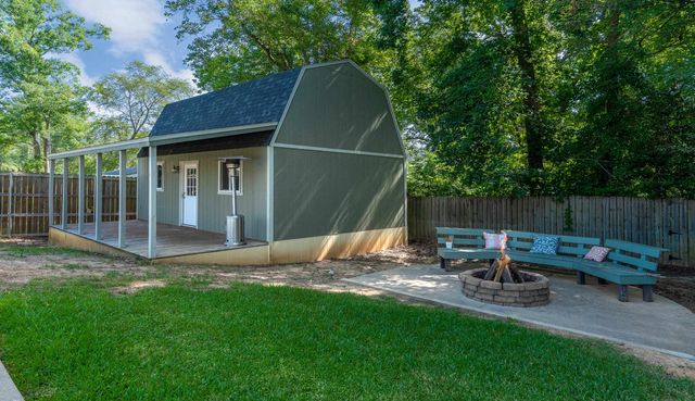 102 Remington Trl., Longview, TX 75604