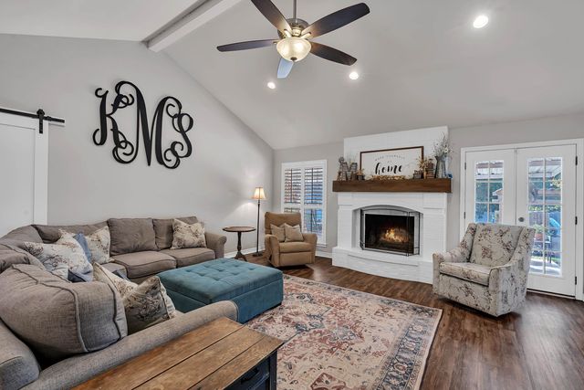 102 Remington Trl., Longview, TX 75604