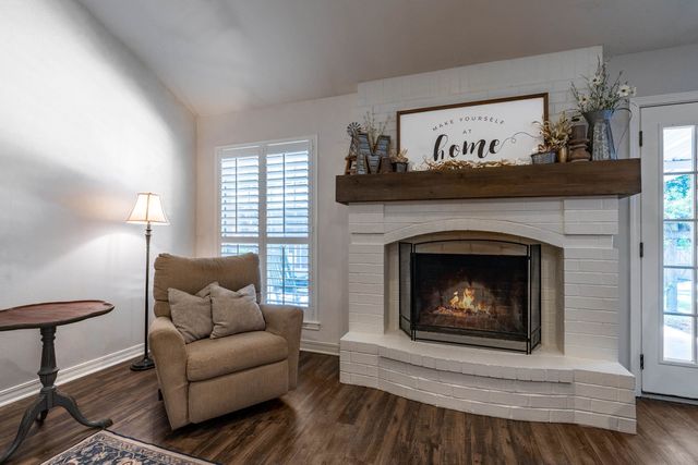 102 Remington Trl., Longview, TX 75604
