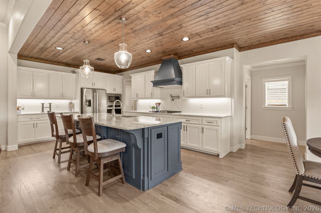 7901 N 147th East Avenue, Owasso, OK 74055