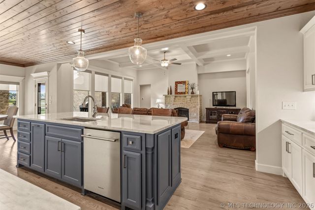 7901 N 147th East Avenue, Owasso, OK 74055