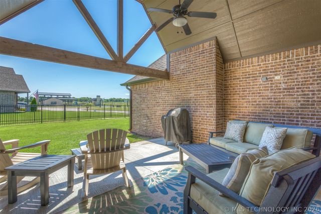 7901 N 147th East Avenue, Owasso, OK 74055
