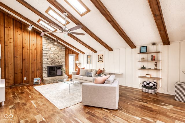 10373 Briar Creek Place, Carmel, IN 46033