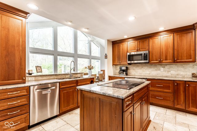 10373 Briar Creek Place, Carmel, IN 46033