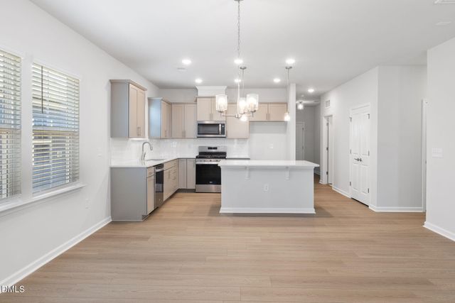 677 Fosterton Cottage Way, Raleigh, NC 27603