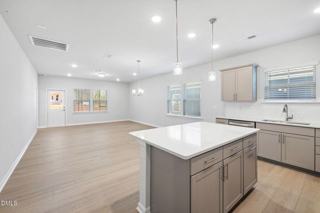 677 Fosterton Cottage Way, Raleigh, NC 27603