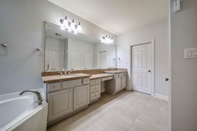 21047 Williams Creek Drive, Porter, TX 77365