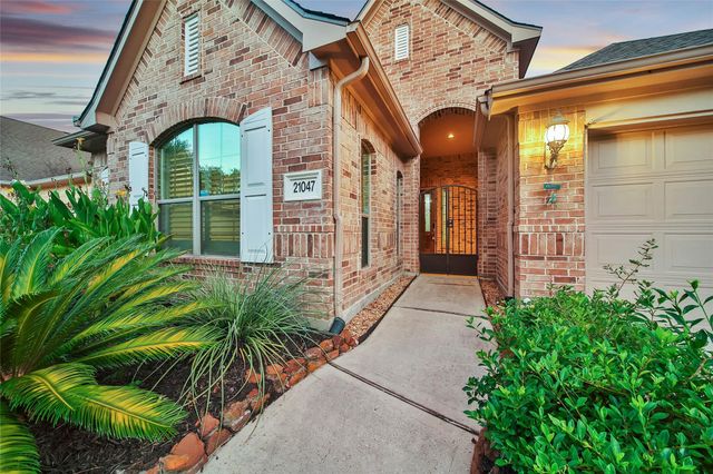 21047 Williams Creek Drive, Porter, TX 77365