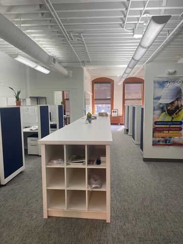 192 South 200+, Boston, MA 02110