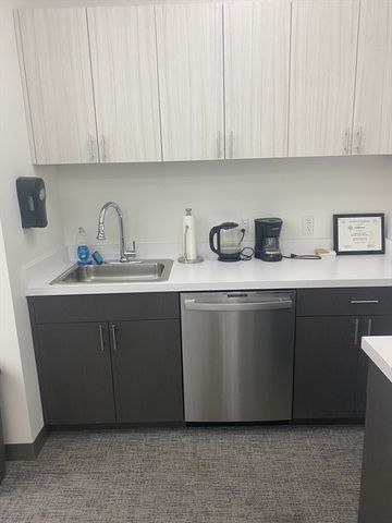 192 South 200+, Boston, MA 02110