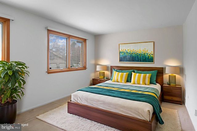 6 WHITEMARSH CT, Dover, DE 19904