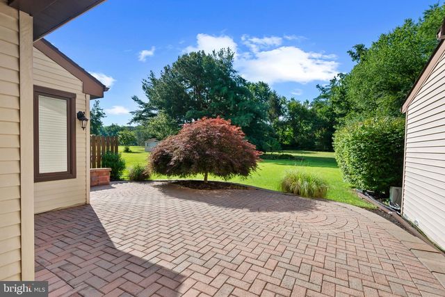 6 WHITEMARSH CT, Dover, DE 19904