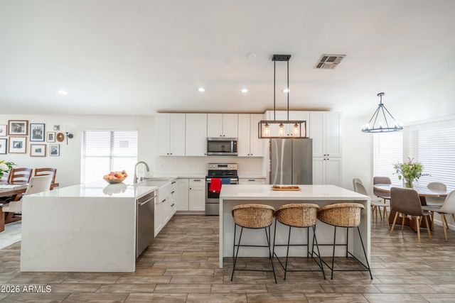 7749 W BOCA RATON Road, Peoria, AZ 85381