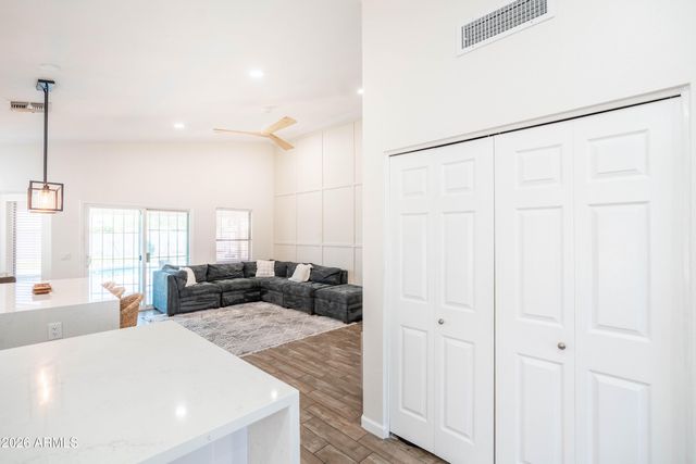 7749 W BOCA RATON Road, Peoria, AZ 85381