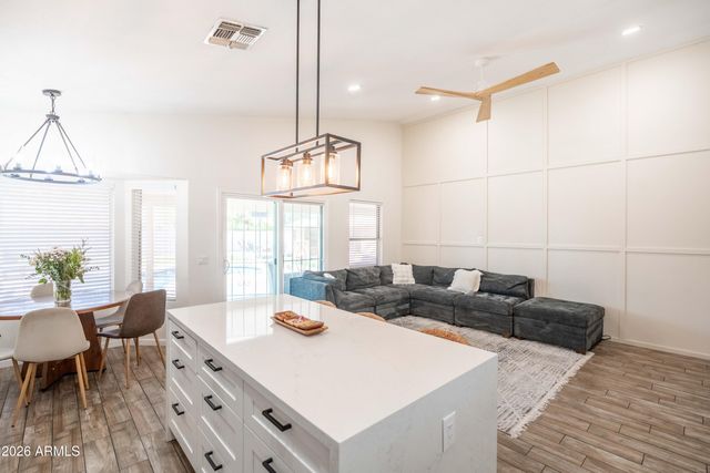 7749 W BOCA RATON Road, Peoria, AZ 85381