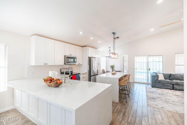 7749 W BOCA RATON Road, Peoria, AZ 85381