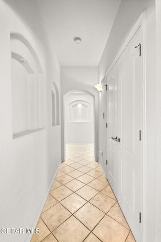 1212 FRANKLIN NOOK Way, El Paso, TX 79912