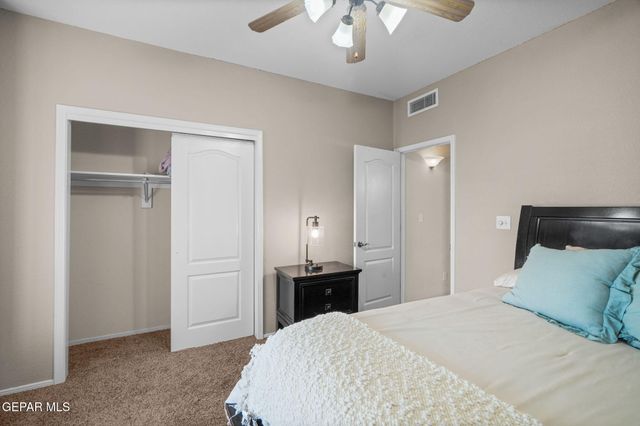 1212 FRANKLIN NOOK Way, El Paso, TX 79912