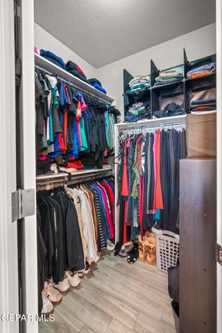 1212 FRANKLIN NOOK Way, El Paso, TX 79912