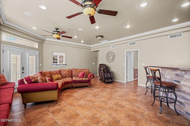 1212 FRANKLIN NOOK Way, El Paso, TX 79912