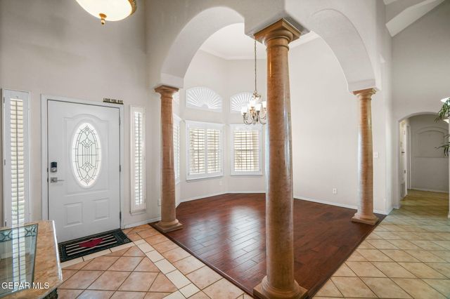 1212 FRANKLIN NOOK Way, El Paso, TX 79912