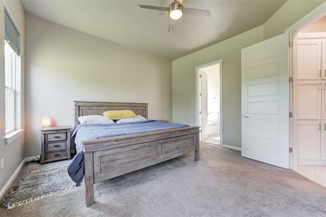 3008 Hunter Crest Drive, Edmond, OK 73034